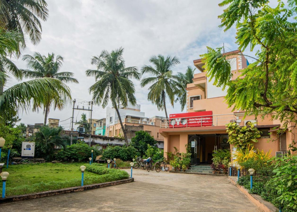 OYO 1949 Hotel Surya Garden Puri Exterior foto